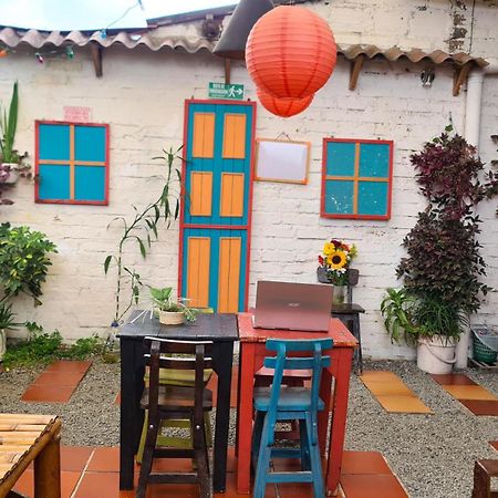 Kimana Hostal Санта-Роса-де-Кабаль Екстер'єр фото