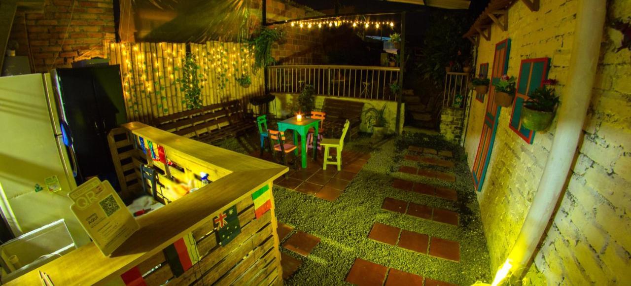 Kimana Hostal Санта-Роса-де-Кабаль Екстер'єр фото